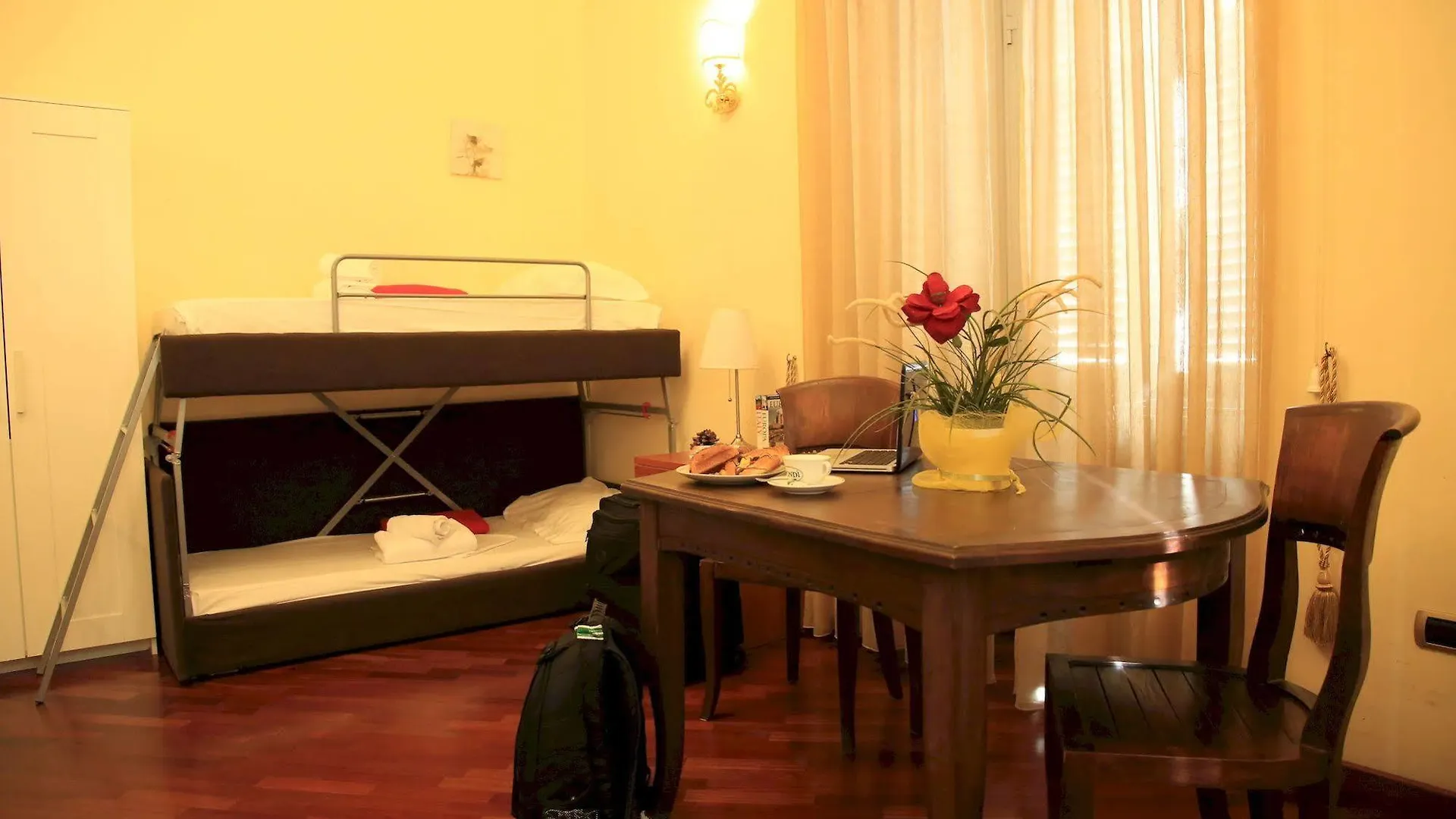 Nika Hostel Roma